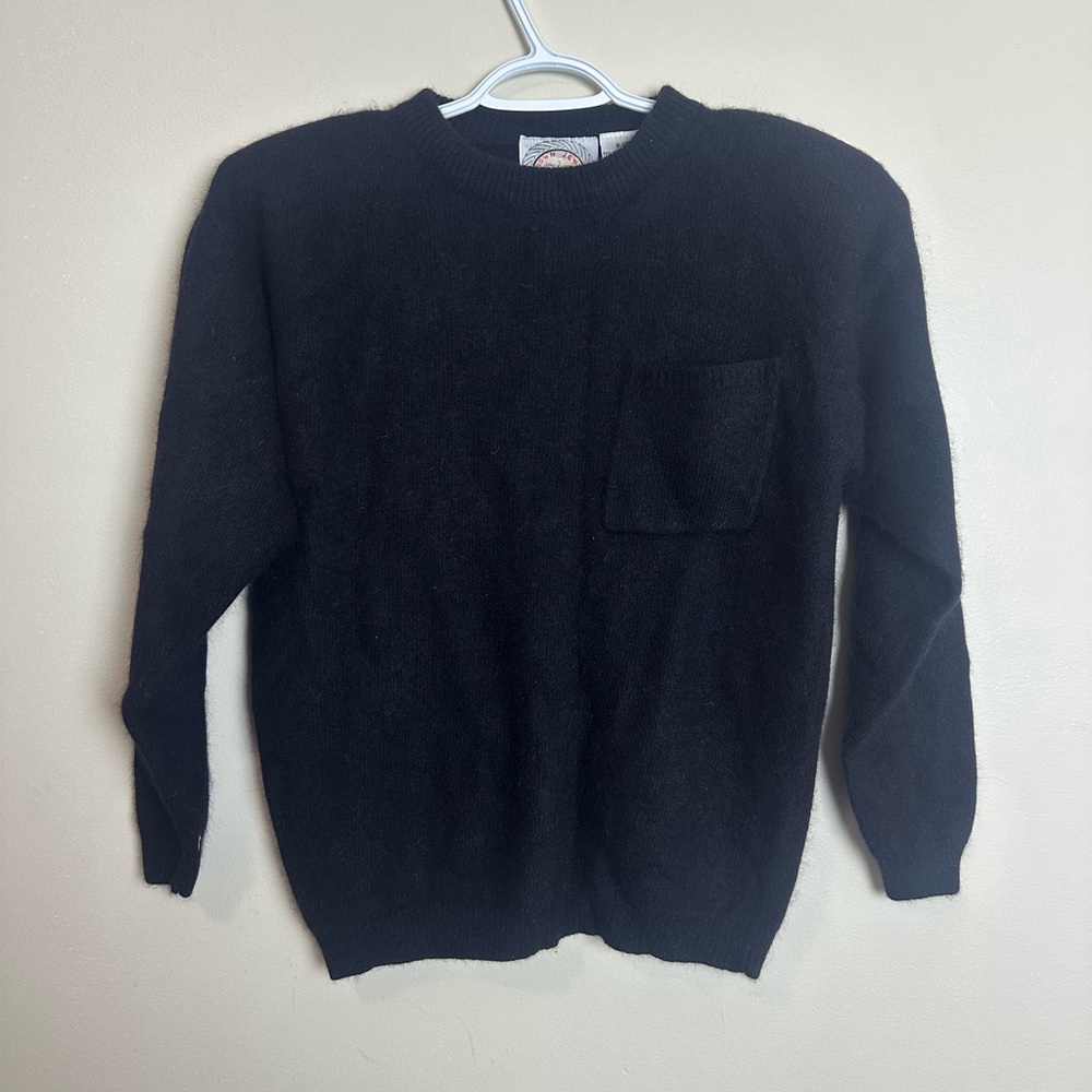 Crown Size S Black Sweater